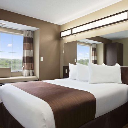 Sonesta Essential Fairmont Hotell Eksteriør bilde